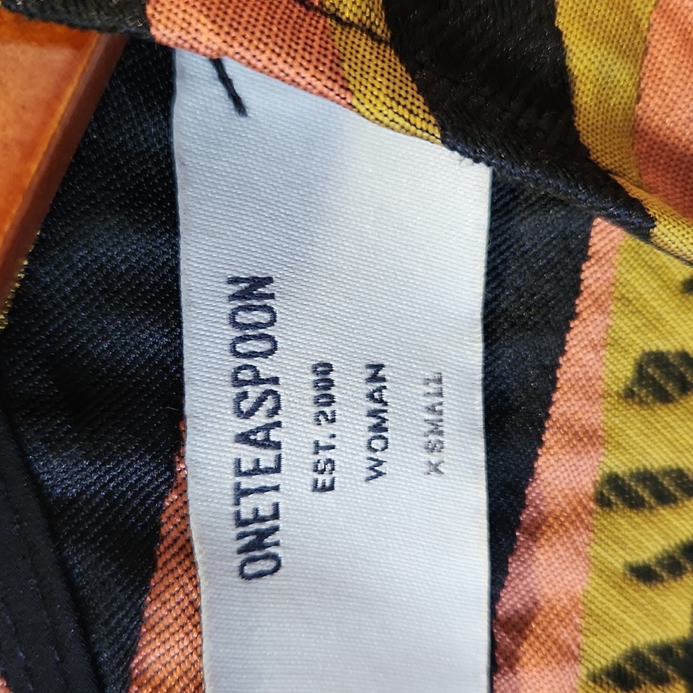 One teaspoon Womens Top - Picture 3 of 4